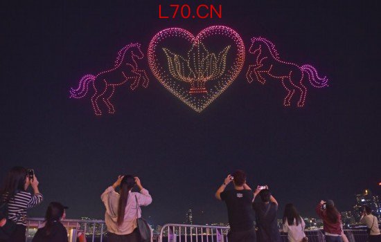 2026架无人机表演亮相香港湾仔海滨